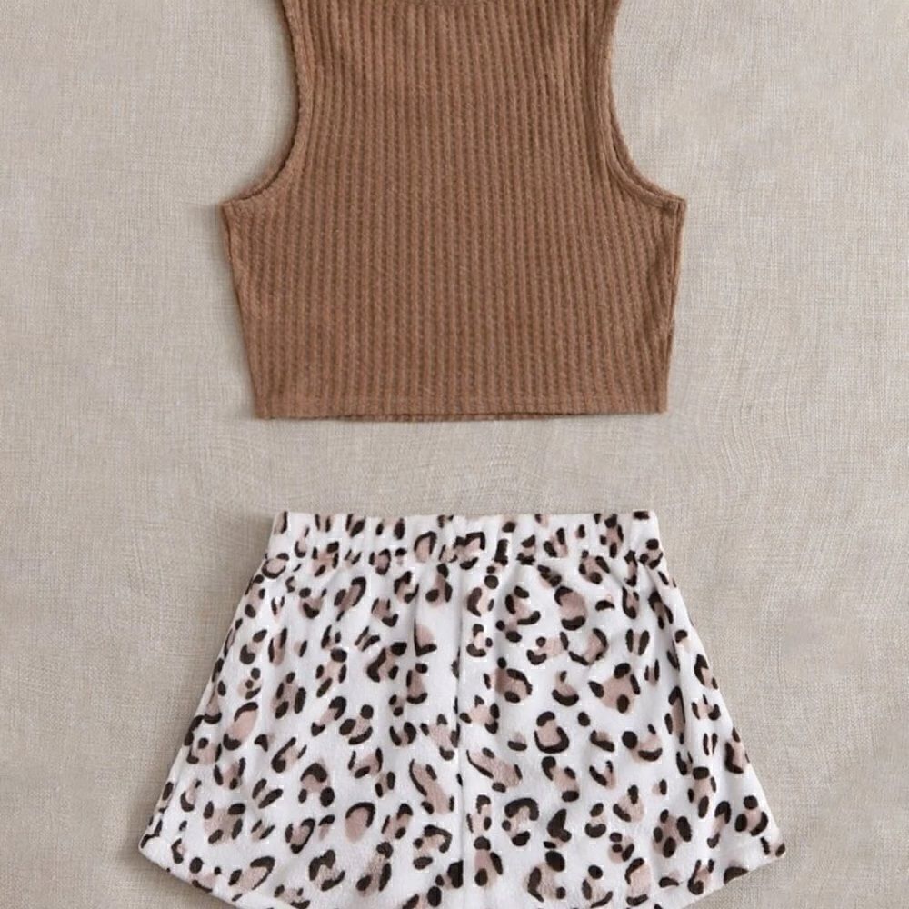 Pajama Set - Picture 6 of 9